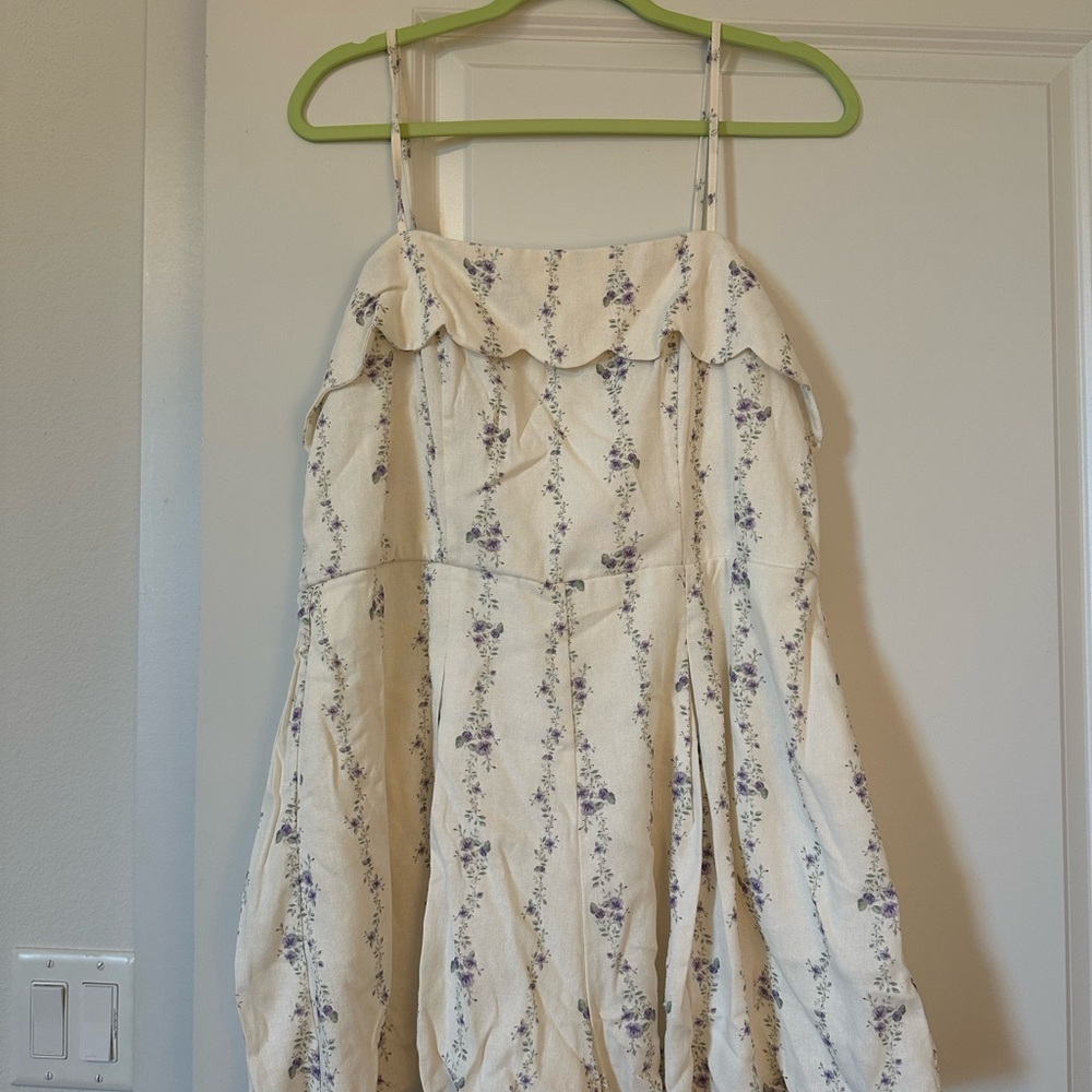 Francesca’s Cream and Purple Dainty Floral Romper Size XL NWT